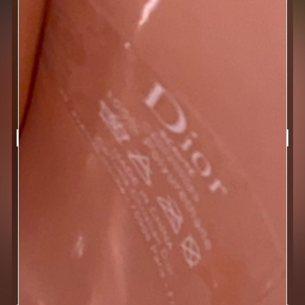 SOLD! Christian Dior blush pink makeup bag - Picture 6 of 9